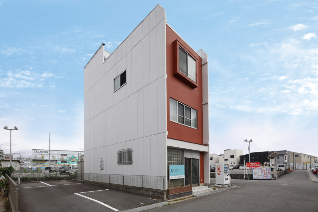 ペンギン社屋